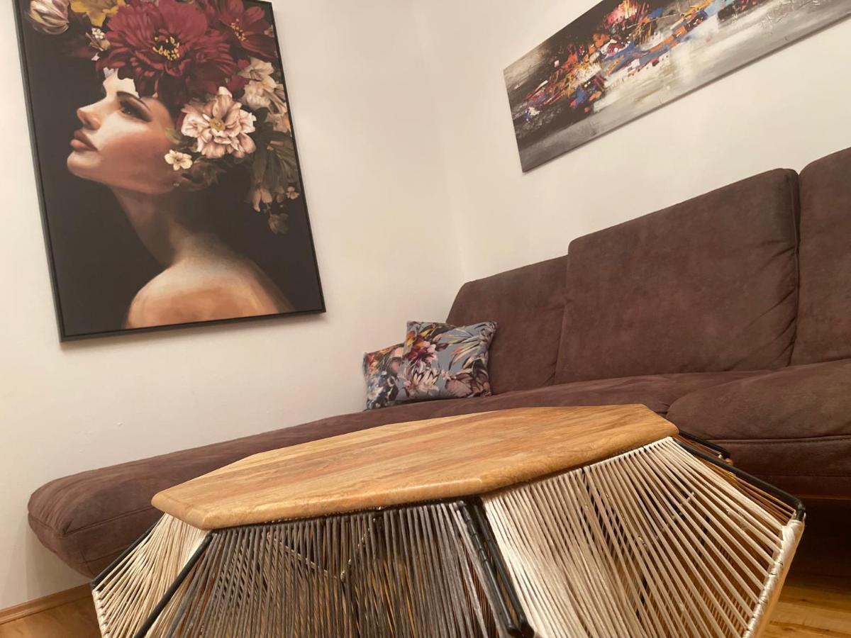 Greenleaf Walhalla-Apartment - Highspeed Wlan - Netflix - Suedbalkon Tegernheim Exterior foto